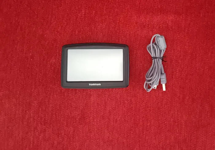 gps tomtom modelo 4E T03 LEIA A DESCRIÇÃO 