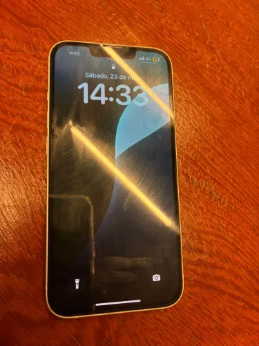 iPhone 13 excelente