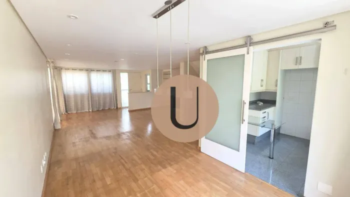 Casa em condomínio Fechado! 4 dts, 3 vagas! Morumbi!