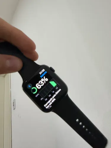 ? Apple Watch Series 5 GPS - 44 mm