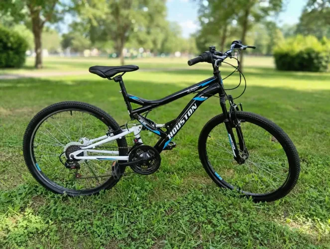 Bicicleta dupla suspensão ACEITO TROCA