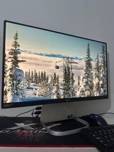 Computador All In One LG 22v280- I.bj31p1 - Intel Celeron 4gb (Usado) Cor: Branco