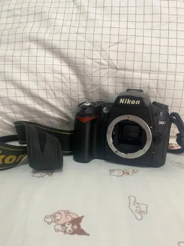 Câmera DSLR Nikon D90