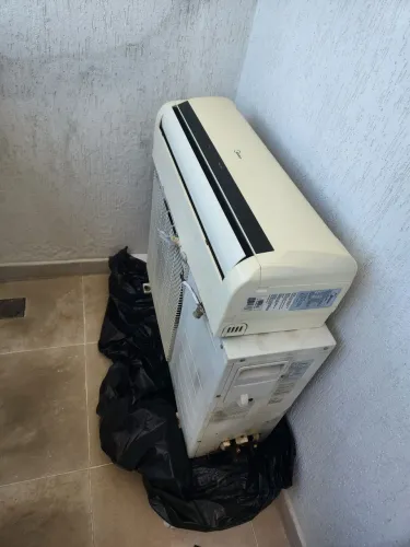 AR SPLIT MIDEA 9000BTUS