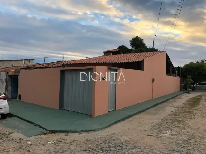 CASA PLANA NA MESSEJANA / EXCELENTE LOCALIZAÇÃO