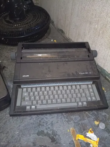 Máquina de escrever