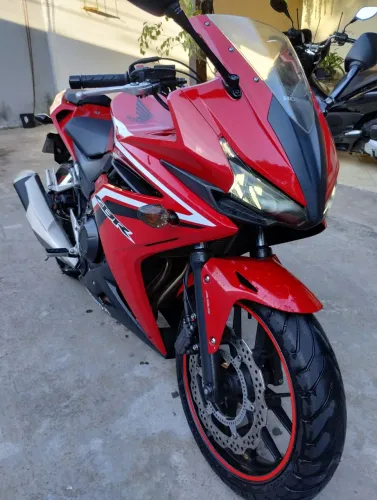 CBR 500r 2017 ABS nova sem detalhes !