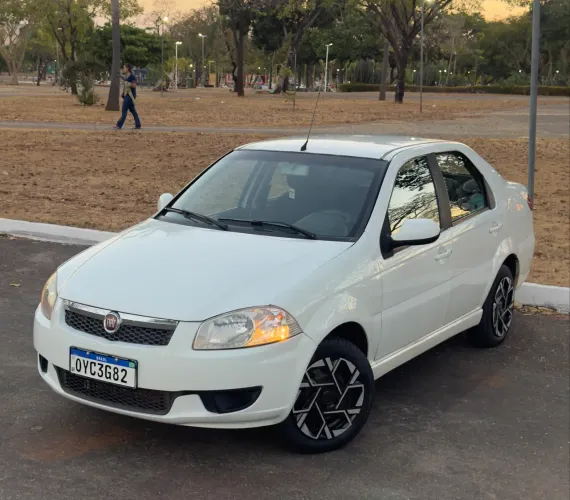 Fiat Siena EL Celeb. 1.0 MPI Fire Flex 8V 4P 2014