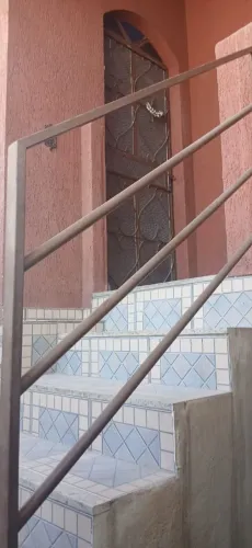 Aluga-se Casa, 2 Quartos Perto do Metrô, Para Rapazes Moças ou Casais sem Filhos