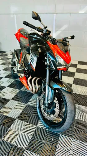 MOTO NOVA KAWASAKI Z800