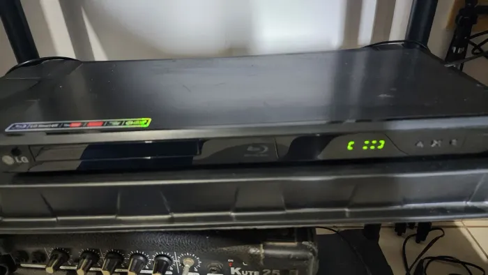 Blu-ray Player LG<br>Funcionando normal. Além de Bluray lê DVD e CD