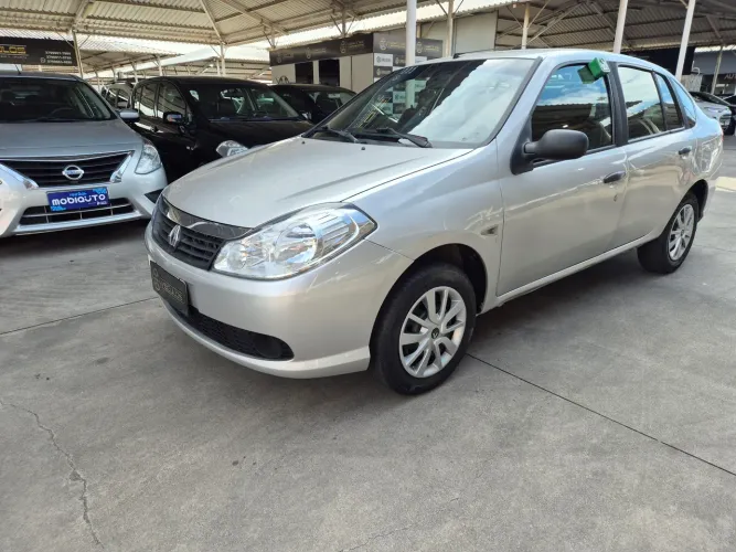 Renault Symbol Expression Hi-flex 1.6 16V 4P 2011
