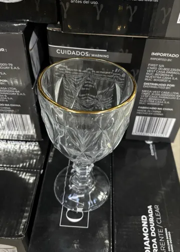 Conjunto de taças daimond borda dourada 6 unidades
