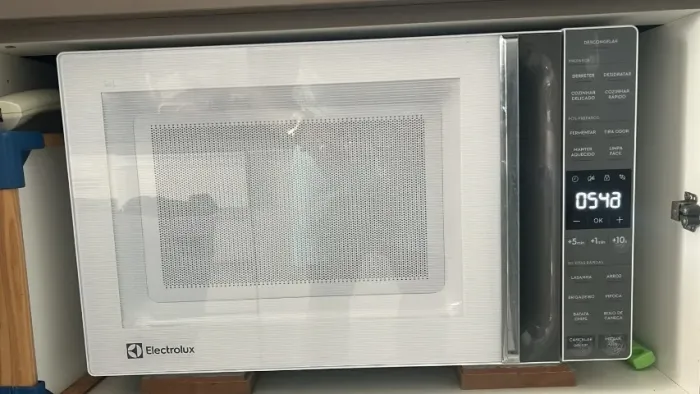 Microondas muito novo
