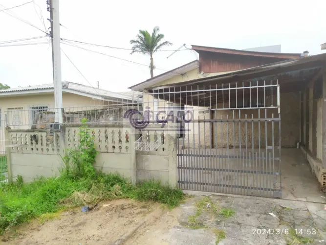 Casa para Locação em Curitiba, Portão, 2 dormitórios, 1 banheiro, 1 vaga