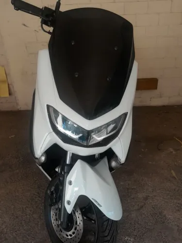 4000 mil de entrada + transferência de financiamento, moto impecável.