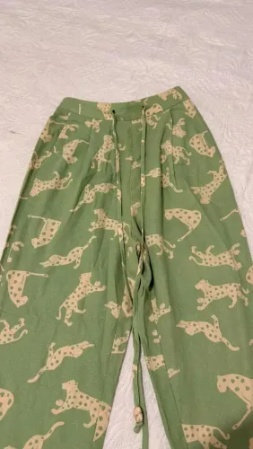 Vendo calça tamanho PP