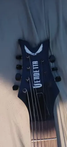 Guitarra Dean Vendetta 7 cordas