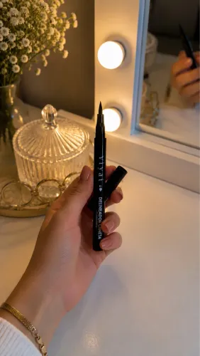 Delineador em caneta  aprova d?Água NOVO 