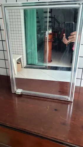 Espelho com armário de alumínio expombox