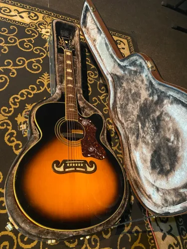 Epiphone EJ200