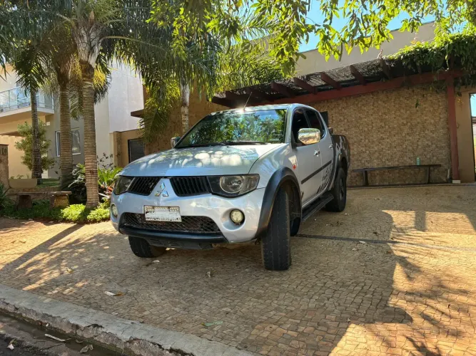 Mitsubishi L200 Triton HPE 3.2 CD TB Int.diesel AUT 2010