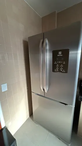 Geladeira Electrolux DM84X French Door Inox 579L Frost Free - Excelente Estado