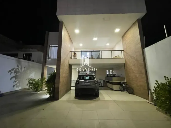 Imóvel para venda possui 300 metros quadrados com 8 quartos em Massagueira - Marechal Deod