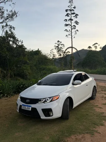 Kia Motors Cerato Koup 2.0 16V Aut. 2012