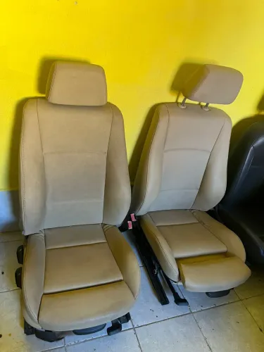 Bancos dianteiros bmw x1