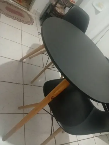 Mesa com cadeiras