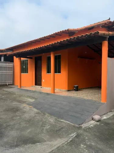 Casa em condomínio na Praça da Bandeira, Araruama/RJ