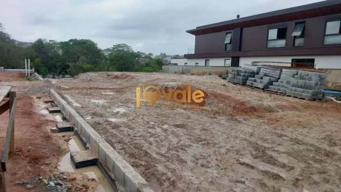 Terreno plano 785m² à venda no Condomínio Jardim das Nações - Urbanova