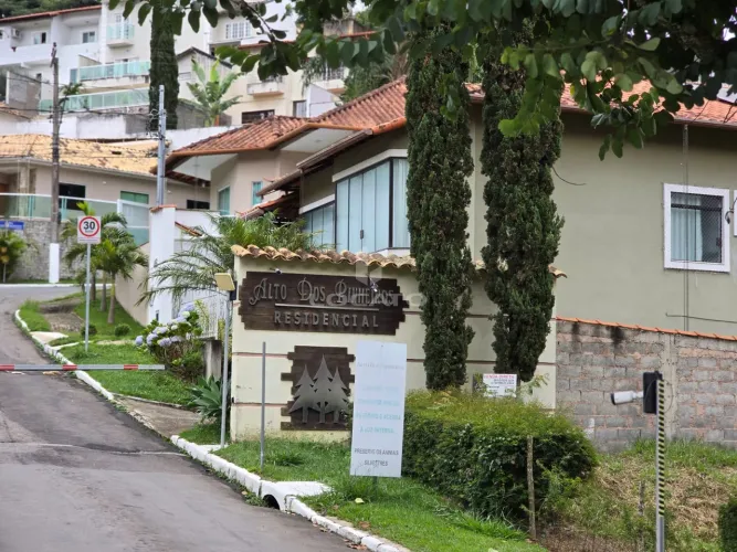 Excelente Casa para Locação com Piscina, Espaço Gourmet, Apartamento Independente e Ampla