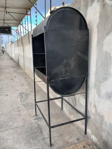 Churrasqueira a venda