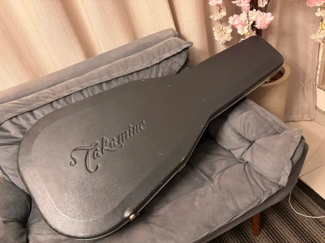 Case rígido para violão folk Takaminie original