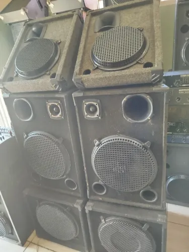 (SYSTEMA DE CAIXAS PASSIVAS PROFISSIONAIS SEMI-NOVAS FRENTE + MONITOR DE PALCO)