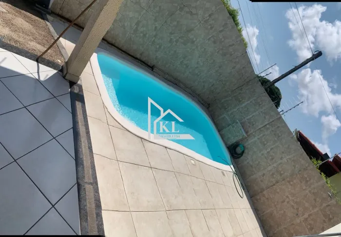 Oportunidade - Casa - 3 quartos(suite) - Piscina em Emaús