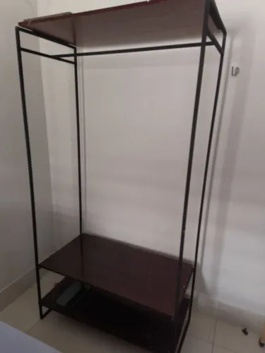 Guarda roupa closet metálico