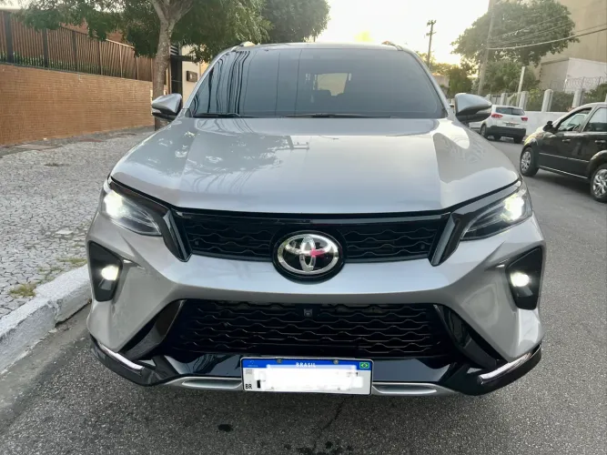 Toyota Hilux SW4 SRX 4X4 2.8 TDI 16V Dies. Aut. 2017