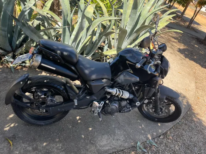 Moto muito nova oportunidade