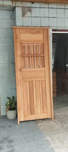 PORTA MADEIRA JATOBÁ C/ JANELA CENTRAL 80X 2,10