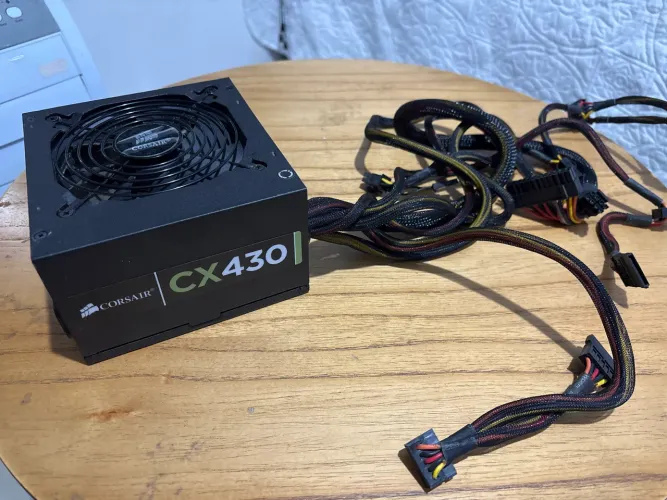 Fonte Corsair CX430