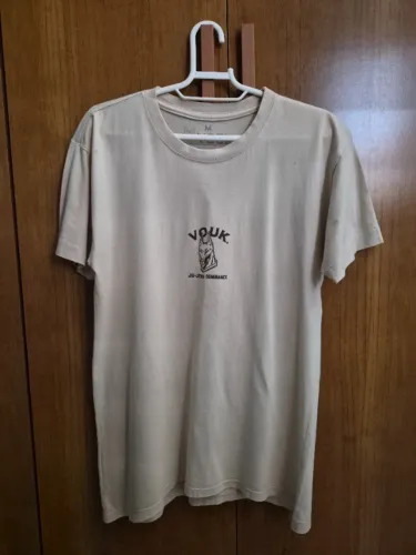 T-SHIRT VOUK DOMÍNIO (BAZAR)