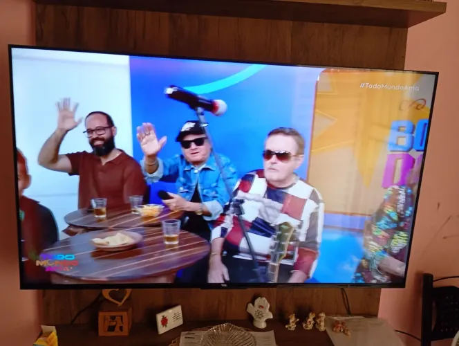 SMART TV TCL 50 4K QLED FUNCIONANDO
