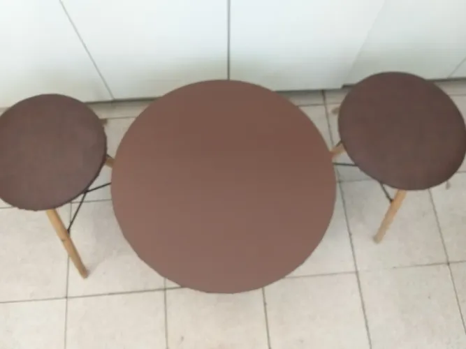 Conjunto Mesinha c/ banquetas