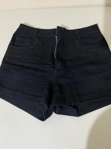 short jeans preto