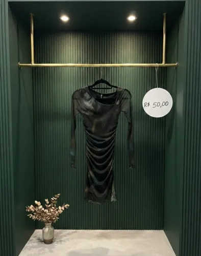 Vestidos de 20 a 50 reais, lindos disponíveis no bazar ? Aproveita!