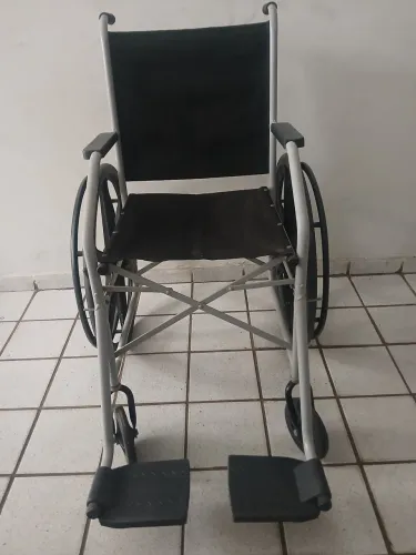 Cadeira de rodas/dobrável/ entrega grátis no mesmo dia em João Pessoa