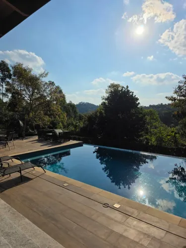 Linda Casa em Condomínio na Suiça da Cantareira